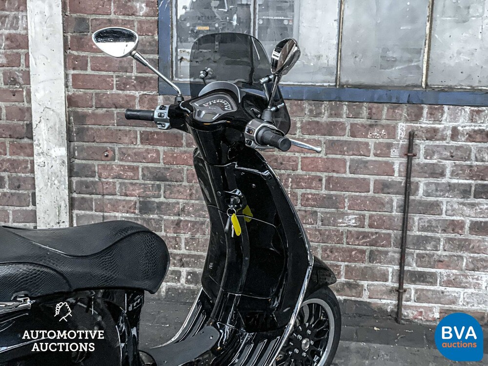 Piaggio Vespa Sprint 25km 2016, DGL-57-P.