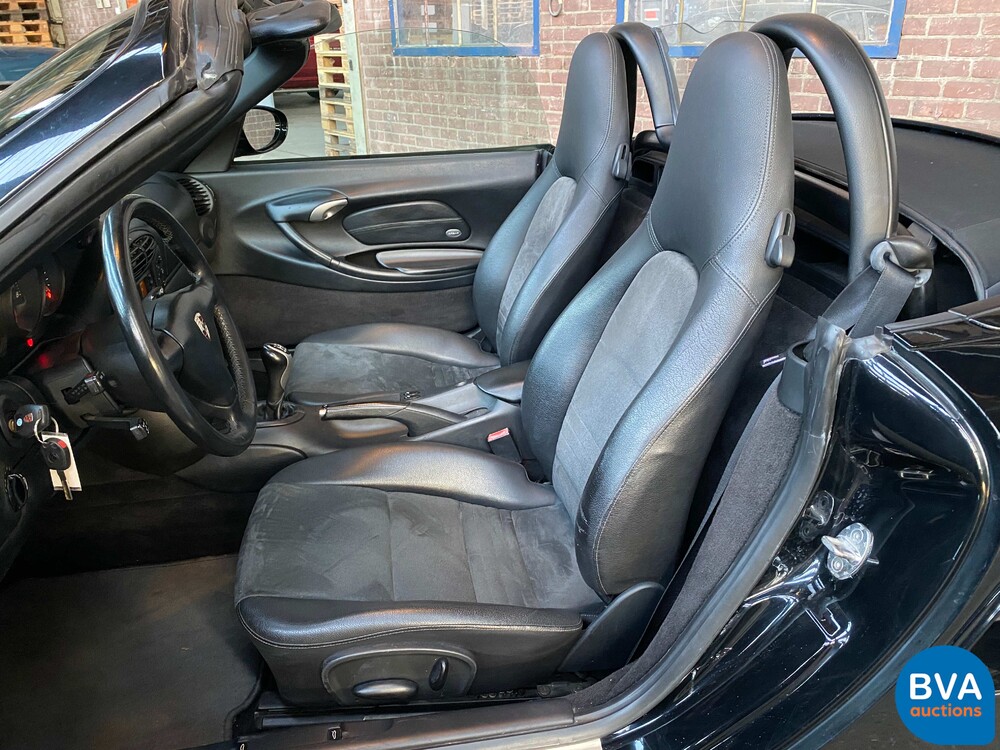 Porsche Boxster 986 2.7 220hp 2001 Convertible.