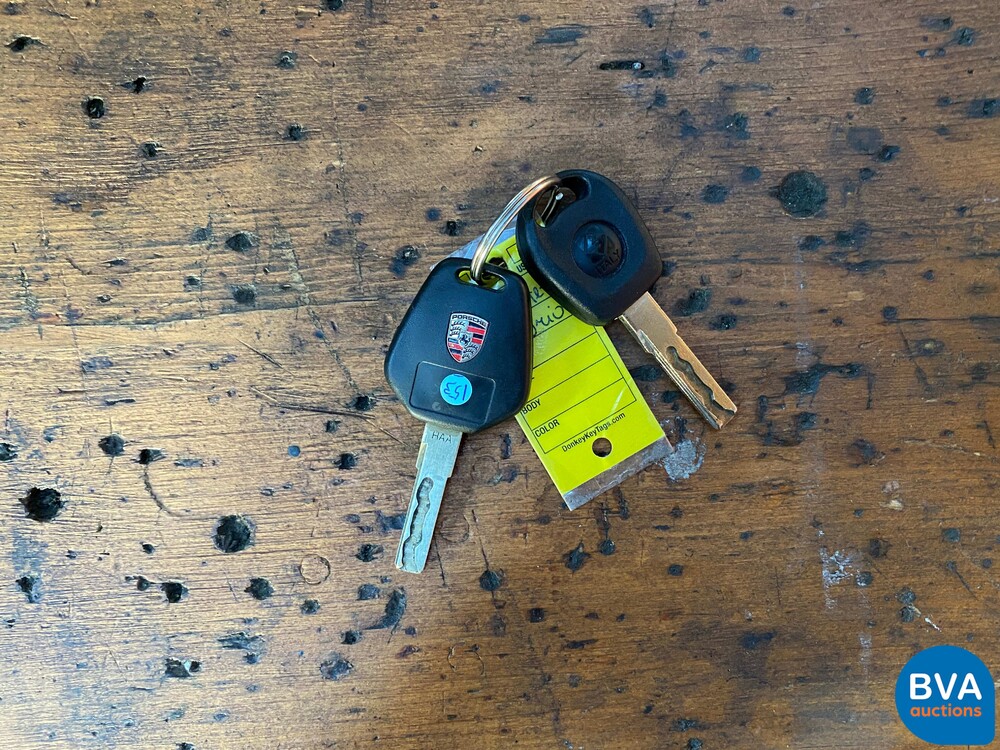 Porsche Boxster 986 2.7 220hp 2001 Convertible.