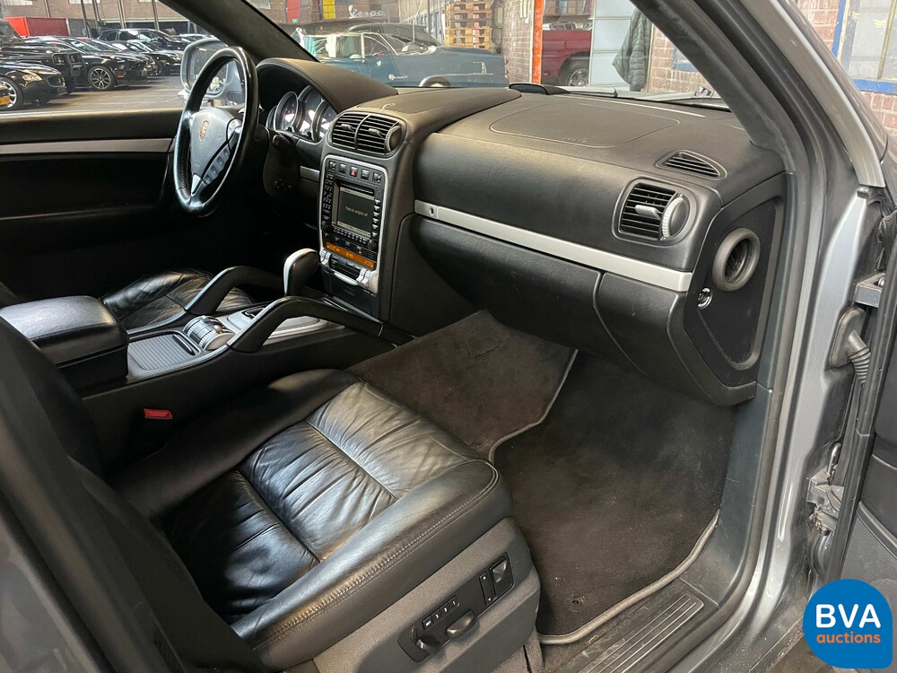 Porsche Cayenne Turbo 4.5 V8 450hp 2003, SR-448-H.