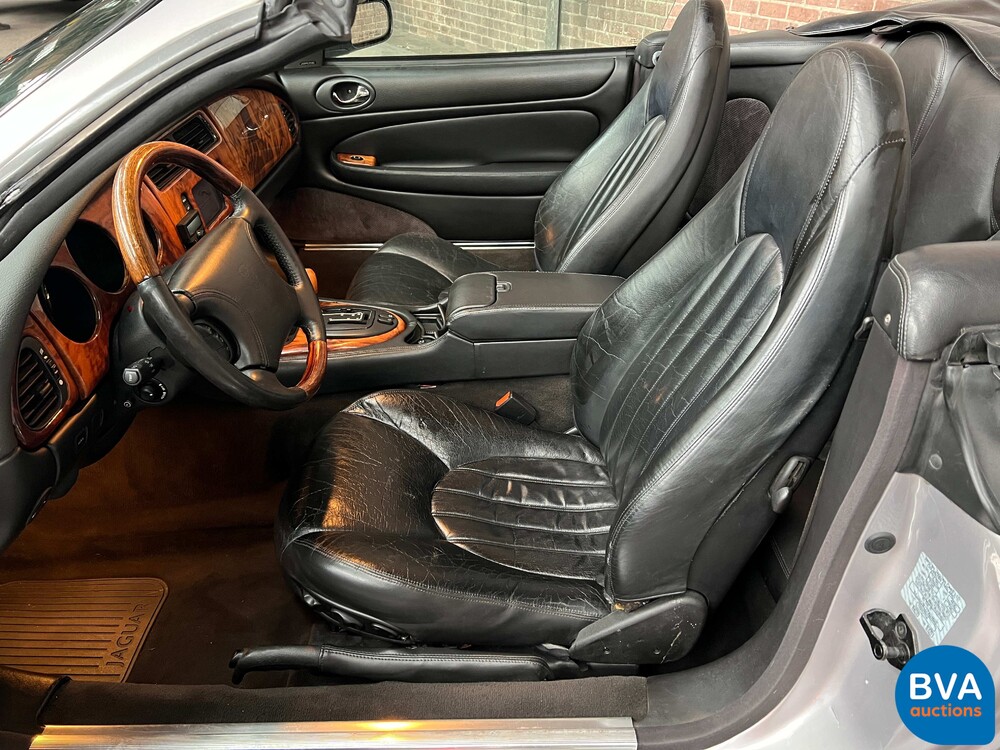 Jaguar XKR 4.0 V8 Convertible 294hp 2000, 41-JX-B2.