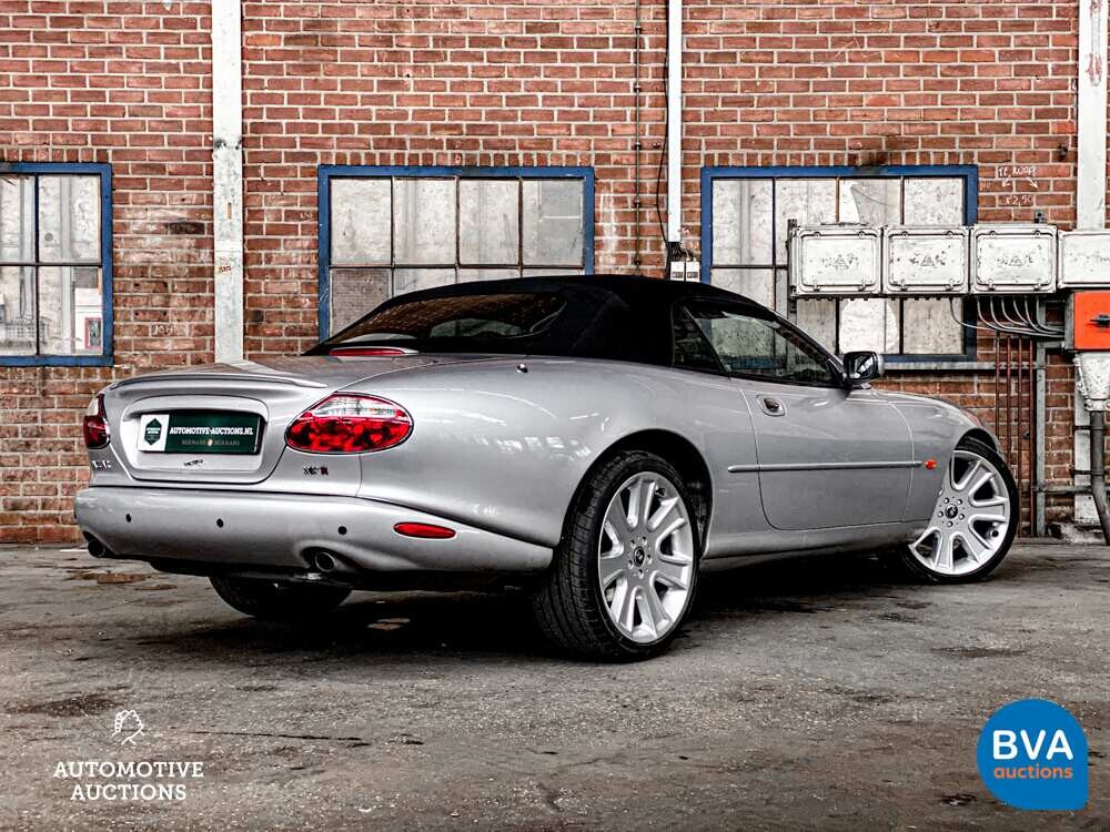 Jaguar XKR 4.0 V8 Convertible 294hp 2000, 41-JX-B2.