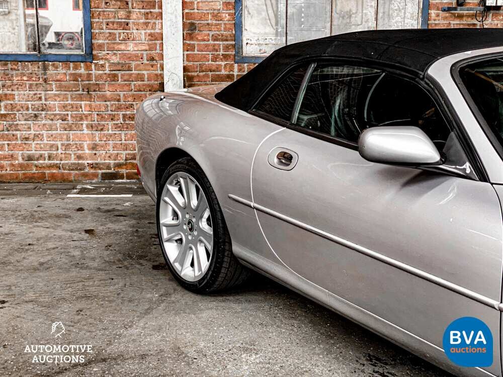 Jaguar XKR 4.0 V8 Convertible 294hp 2000, 41-JX-B2.
