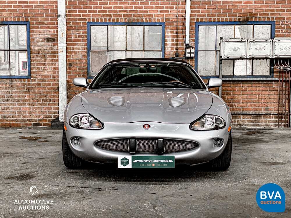 Jaguar XKR 4.0 V8 Convertible 294hp 2000, 41-JX-B2.