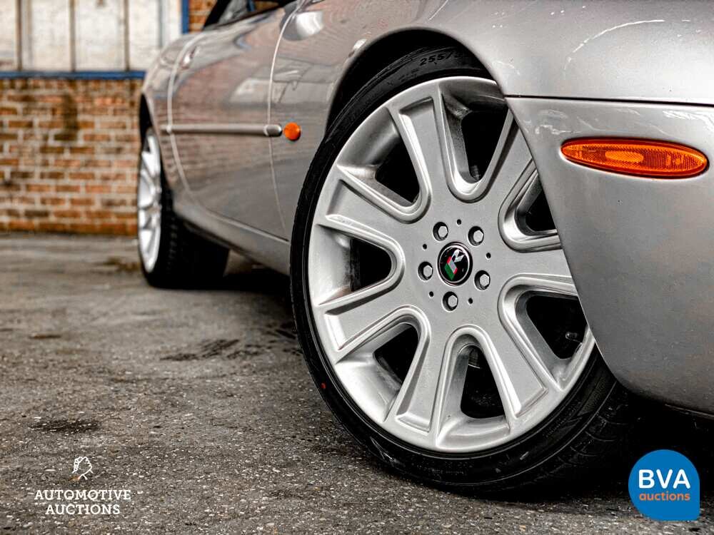 Jaguar XKR 4.0 V8 Convertible 294hp 2000, 41-JX-B2.