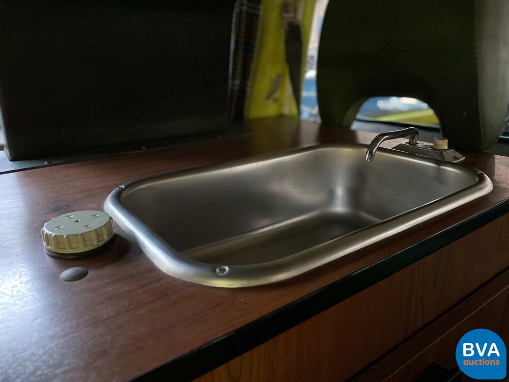 Volkswagen T2B Westfalia Camper 1974.