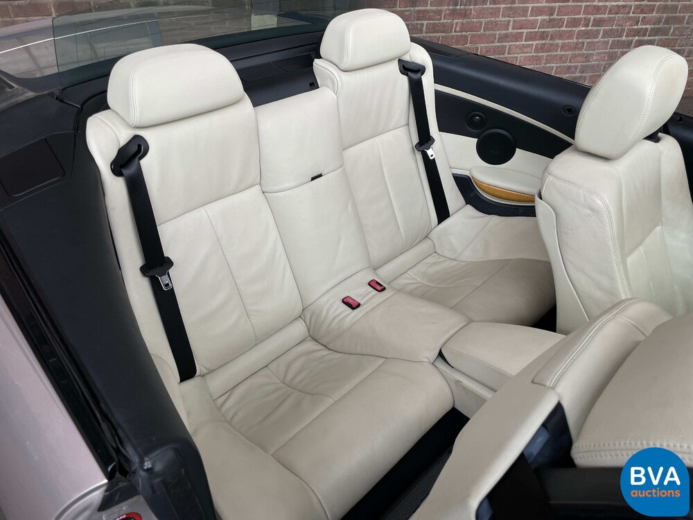 BMW 650i High Executive E64 4.8 367pk 2006 Cabriolet 6-series -Youngtimer-.
