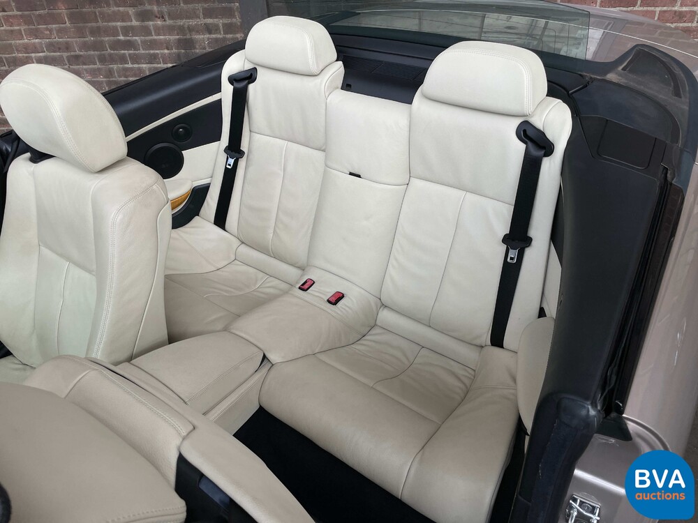 BMW 650i High Executive E64 4.8 367pk 2006 Cabriolet 6-series -Youngtimer-.