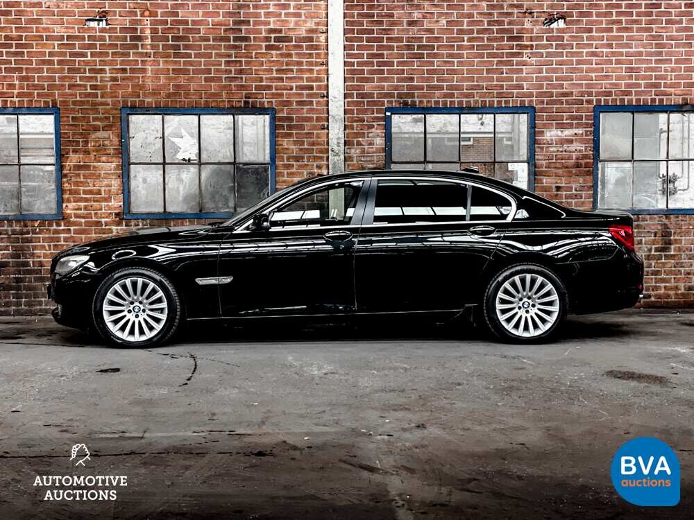 BMW 760Li F04 6.0 V12 Twin-Turbo 544 PS 2010 7er-Serie.