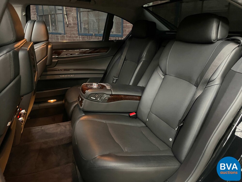 BMW 760Li F04 6.0 V12 Twin-Turbo 544 PS 2010 7er-Serie.