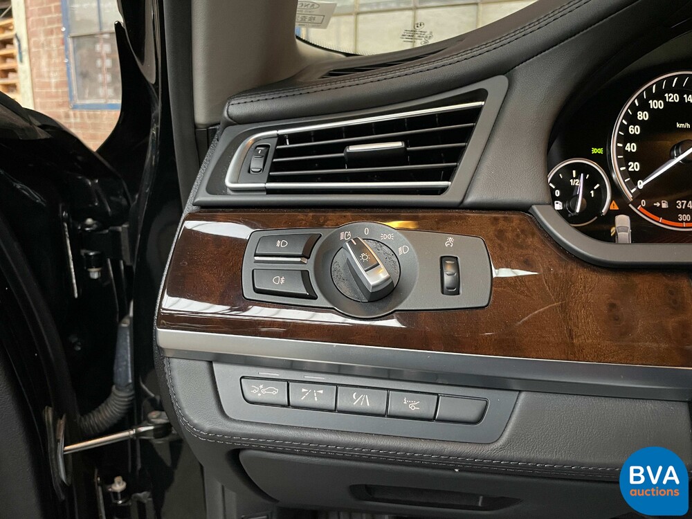 BMW 760Li F04 6.0 V12 Twin-Turbo 544 PS 2010 7er-Serie.