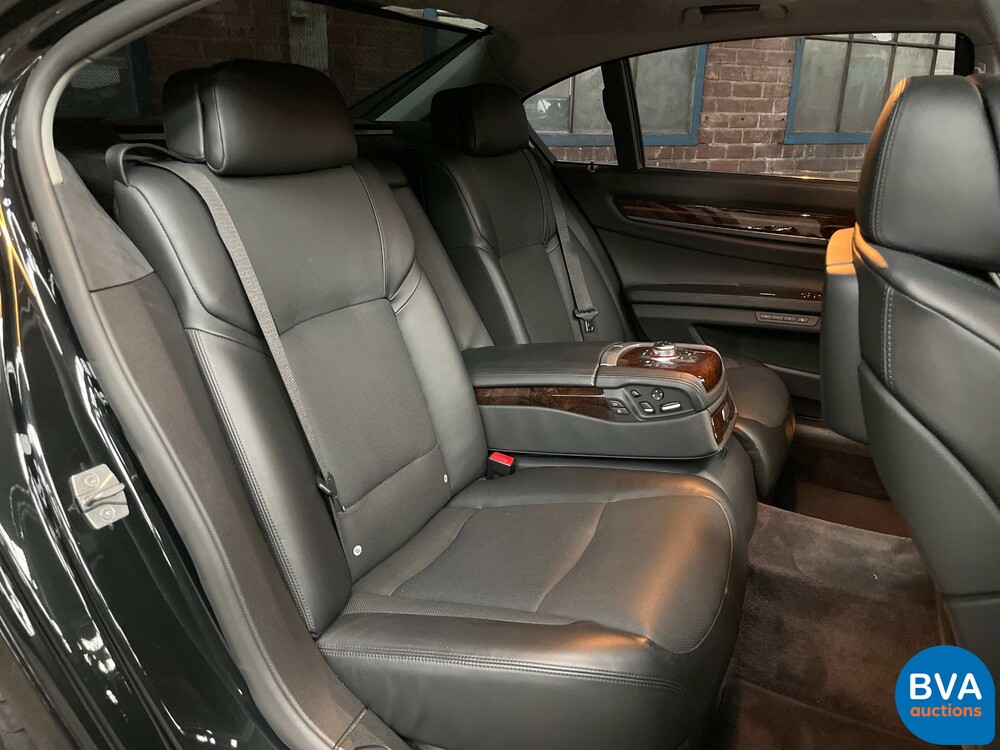 BMW 760Li F04 6.0 V12 Twin-Turbo 544 PS 2010 7er-Serie.