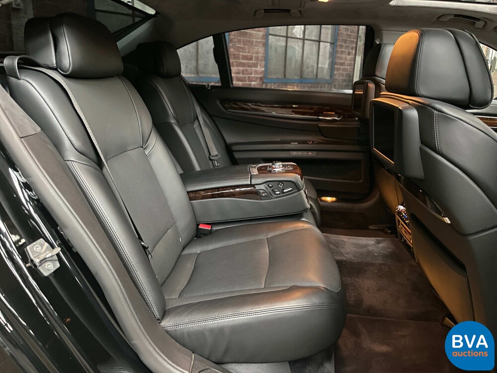 BMW 760Li F04 6.0 V12 Twin-Turbo 544 PS 2010 7er-Serie.
