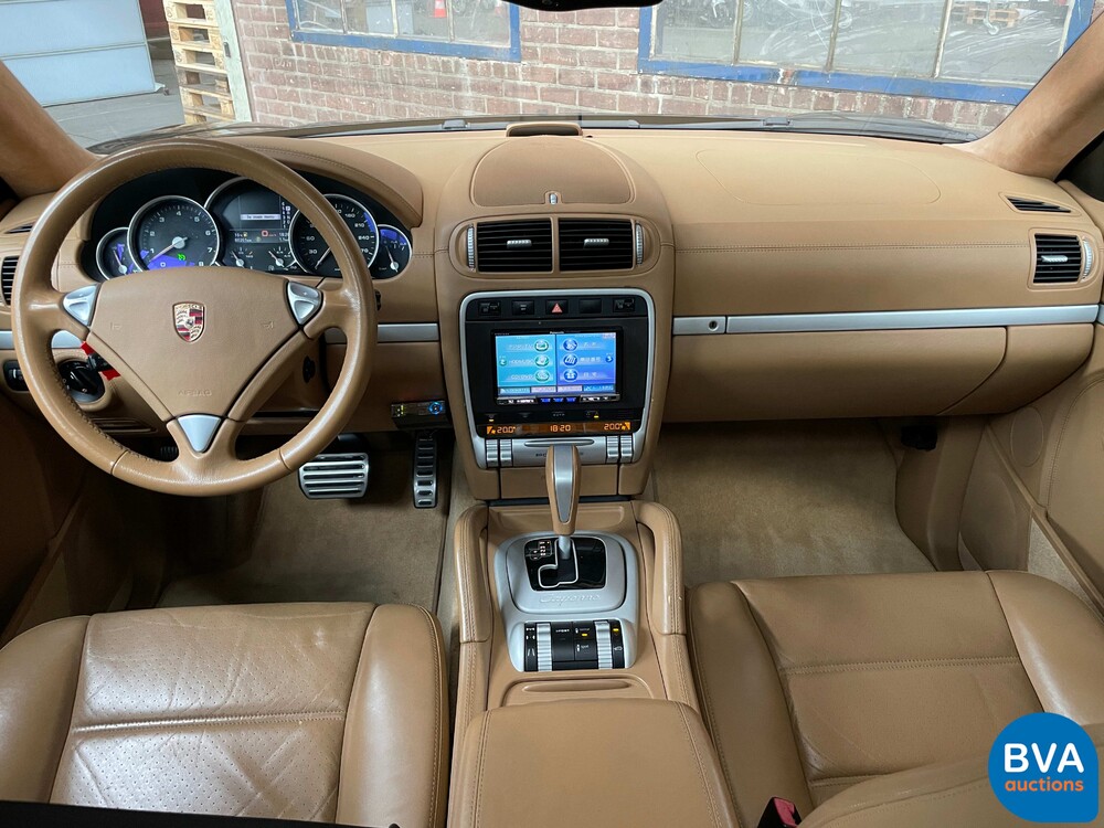 Porsche Cayenne Turbo 4.8 V8 500hp 2007 -Youngtimer-.