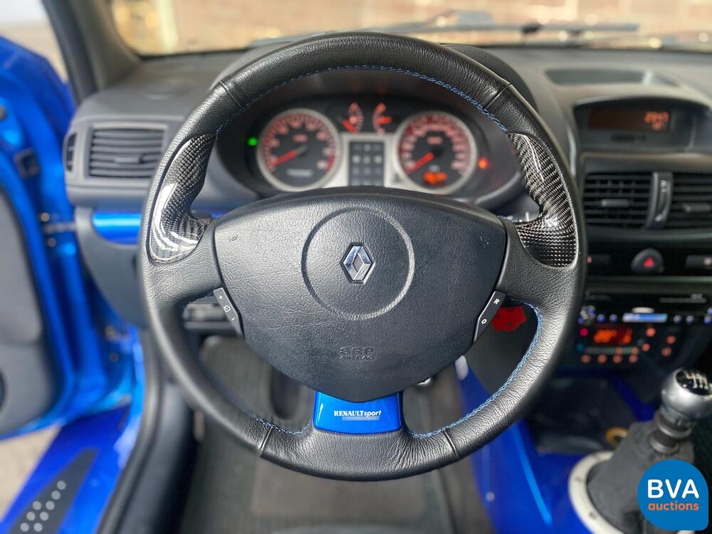 Renault Clio RSSport 3.0 V6 255PS Phase 2 -Youngtimer-.