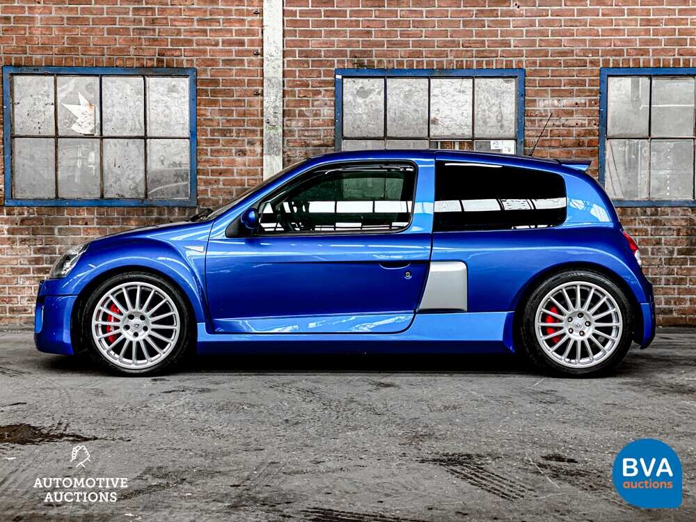 Renault Clio RSSport 3.0 V6 255PS Phase 2 -Youngtimer-.