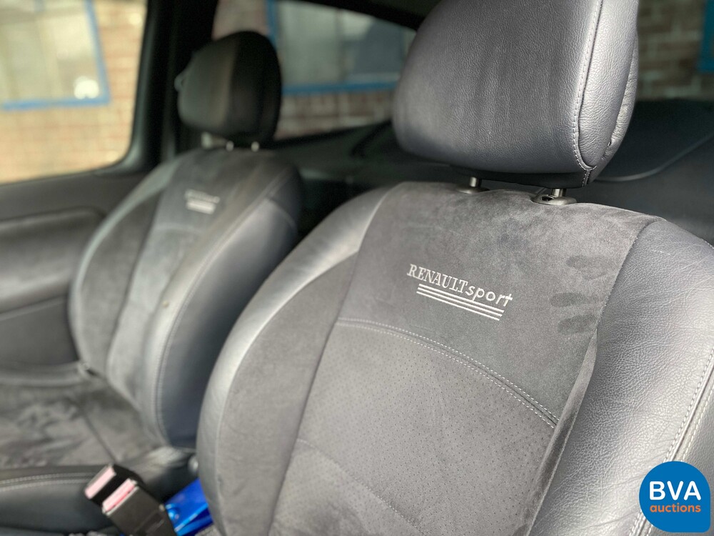 Renault Clio RSSport 3.0 V6 255PS Phase 2 -Youngtimer-.