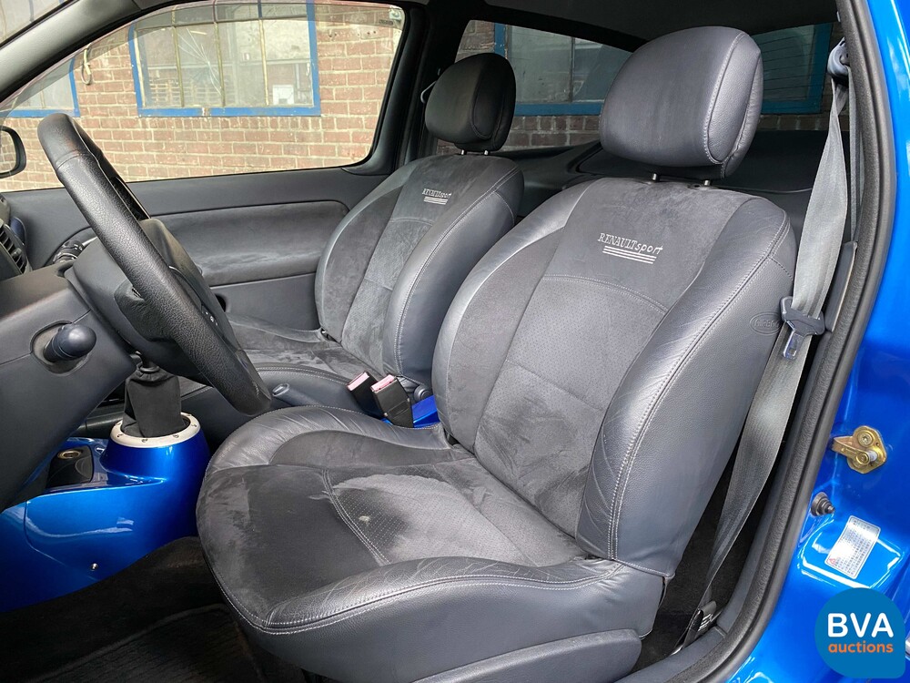 Renault Clio RSSport 3.0 V6 255PS Phase 2 -Youngtimer-.