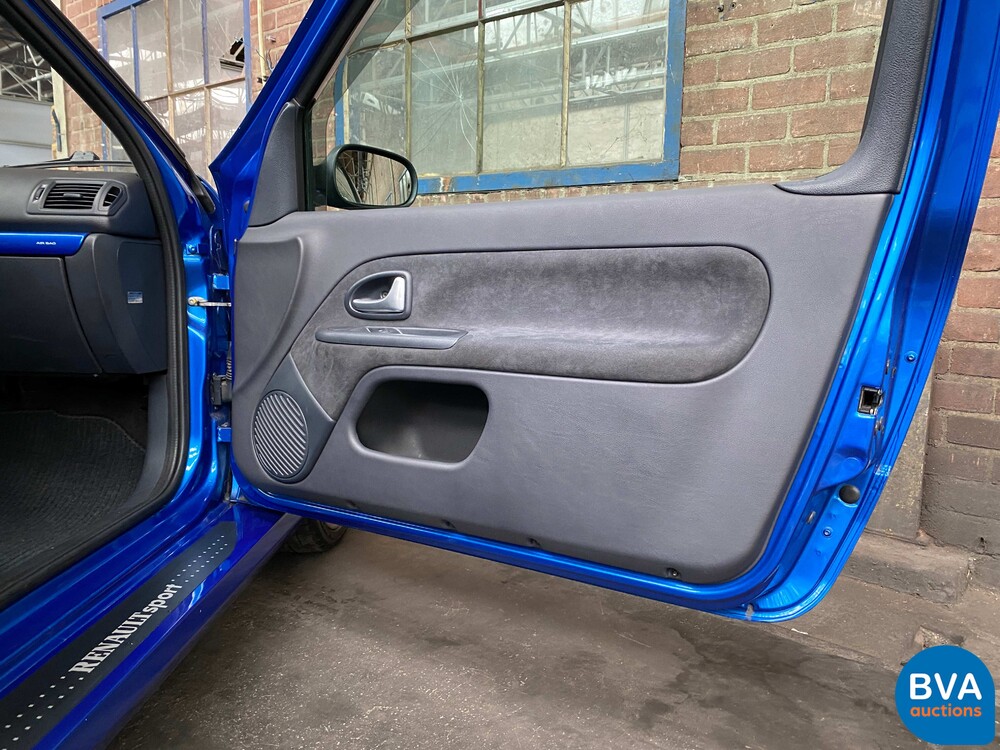 Renault Clio RSSport 3.0 V6 255PS Phase 2 -Youngtimer-.