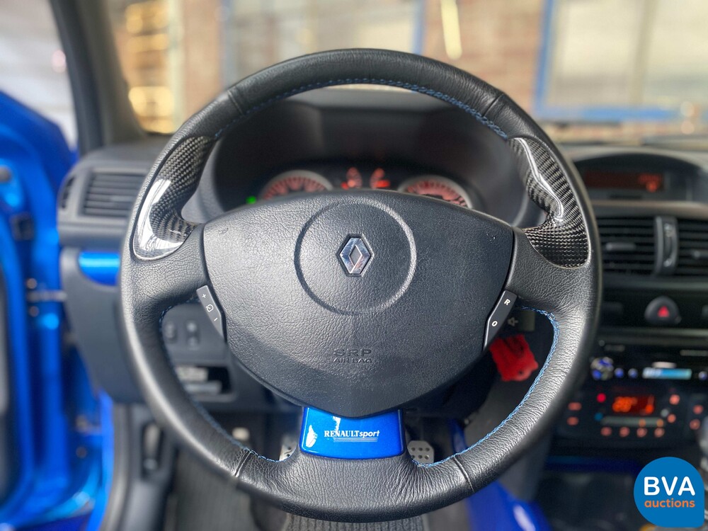 Renault Clio RSSport 3.0 V6 255PS Phase 2 -Youngtimer-.