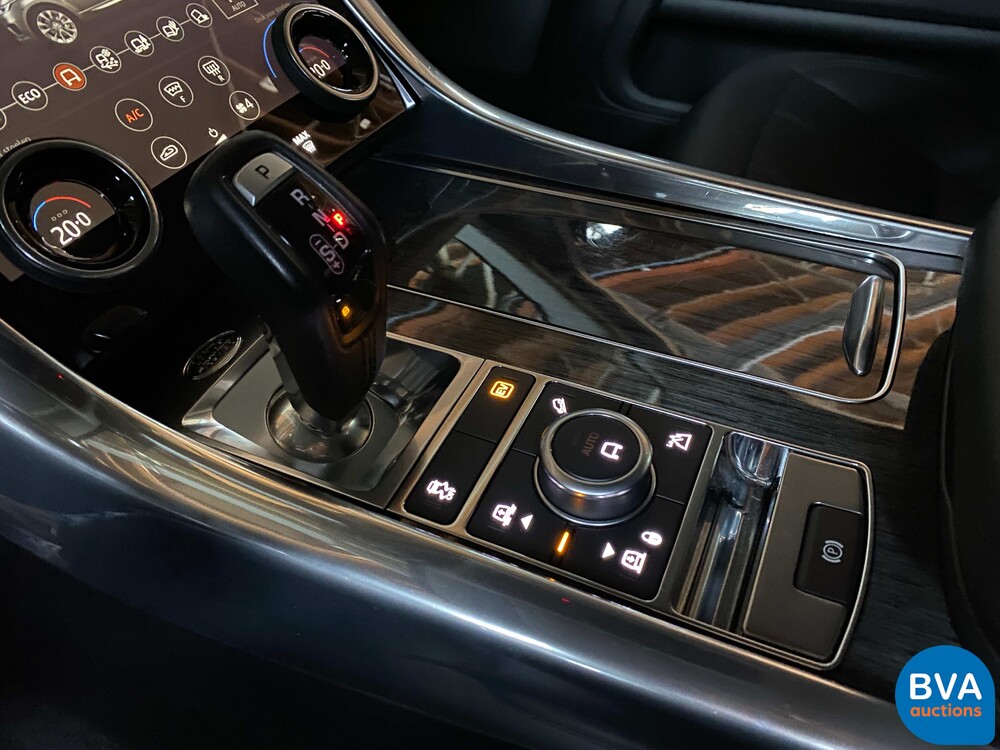 Land Rover Range Rover Sport P400e Hybrid 404 PS 2019.