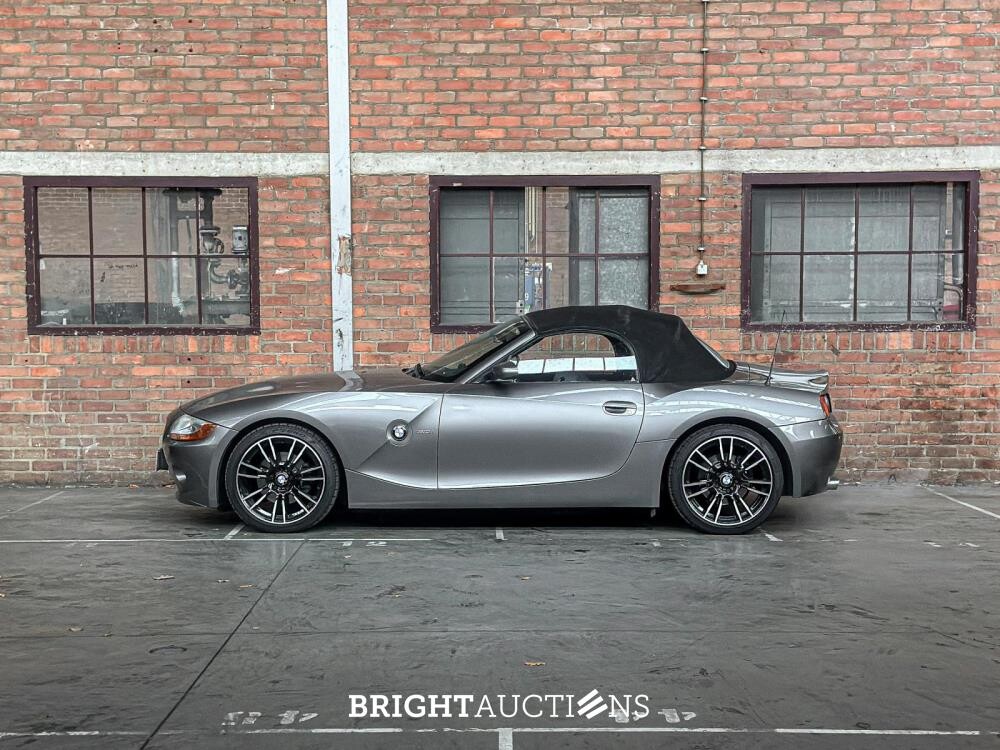BMW Z4 Roadster 3.0i S 231pk 2004 (Hardtop + Softtop) Origineel-NL, 36-NV-HZ Youngtimer
