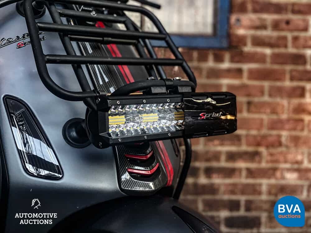 Piaggio Vespa Sprint Full Option (Carbon) 25km 2016, DHD-03-N.