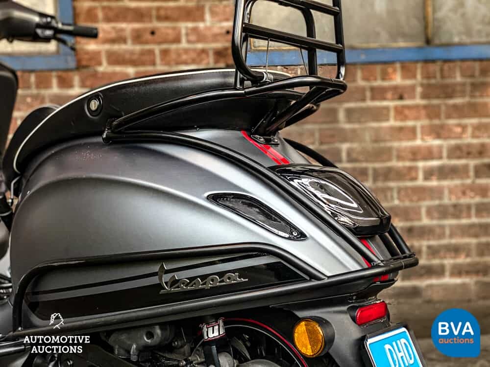 Piaggio Vespa Sprint Full Option (Carbon) 25km 2016, DHD-03-N.