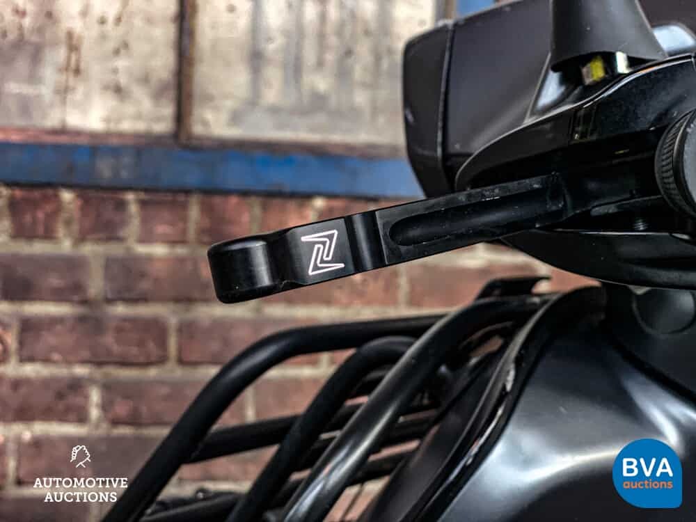 Piaggio Vespa Sprint Full Option (Carbon) 25km 2016, DHD-03-N.