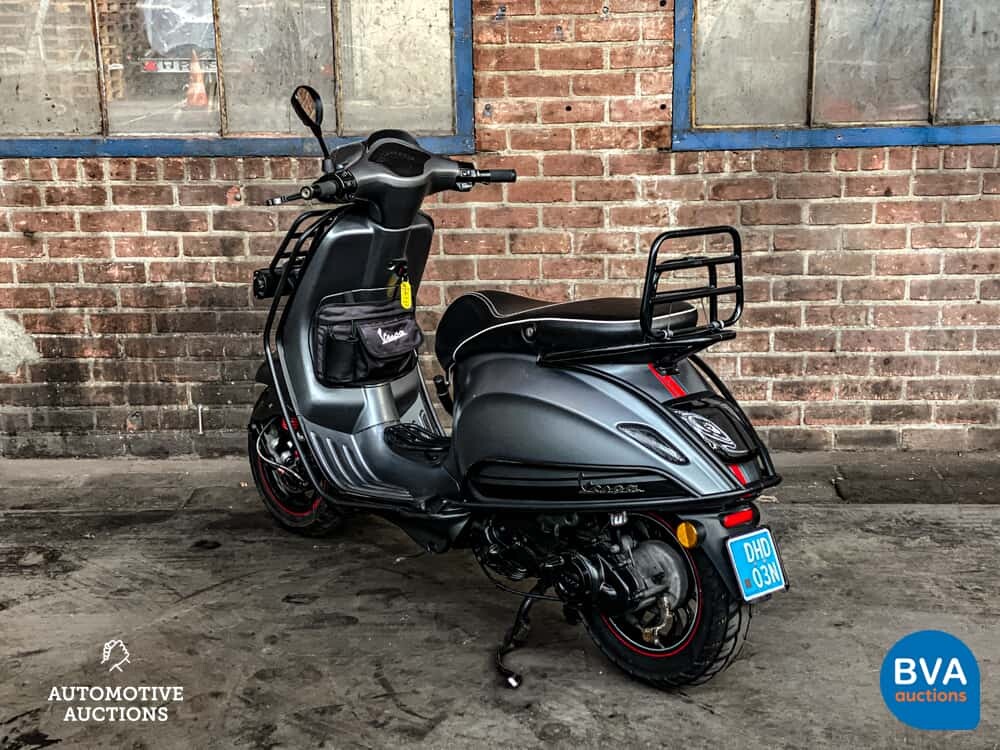 Piaggio Vespa Sprint Full Option (Carbon) 25km 2016, DHD-03-N.