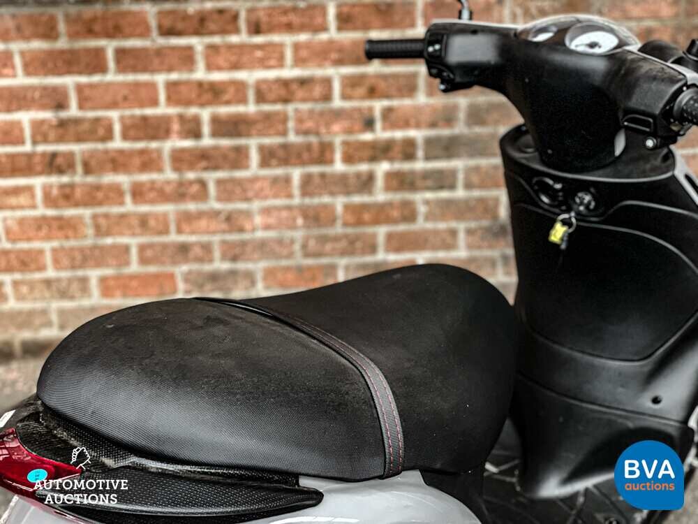 Piaggio Zip 2013 45km/h -NEU-.