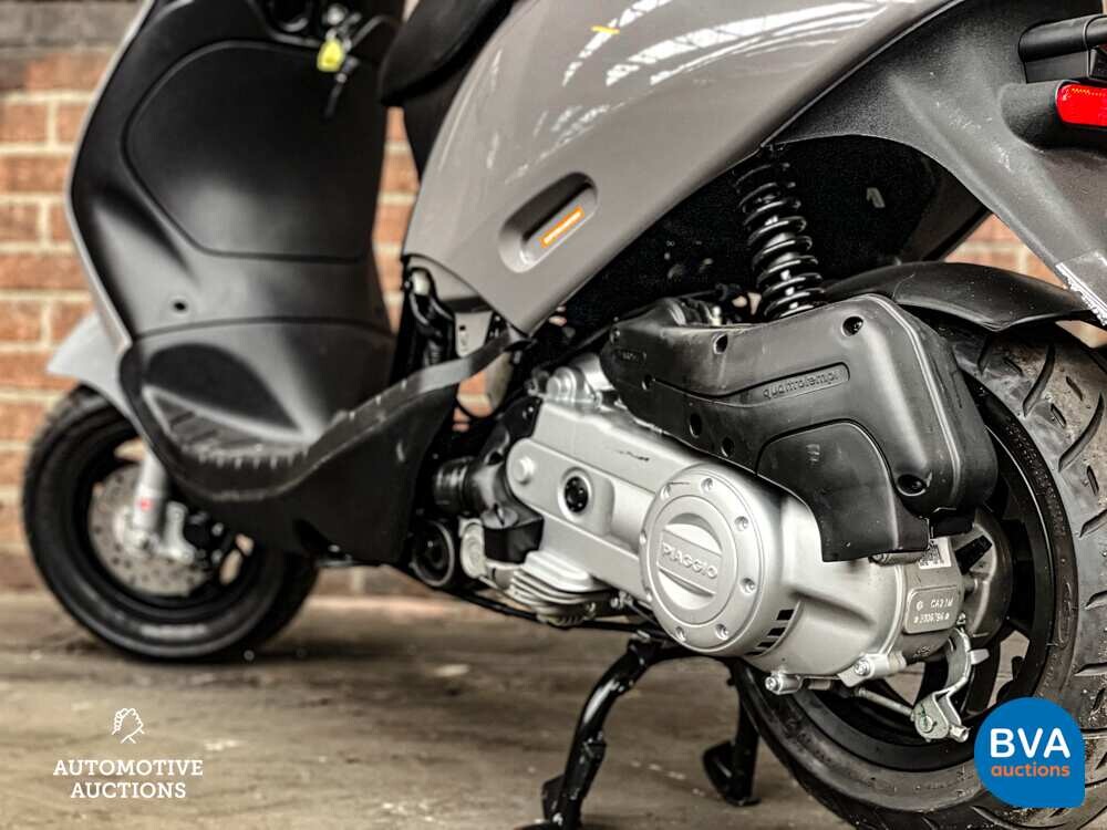 Piaggio Zip 2013 45km/h -NEU-.