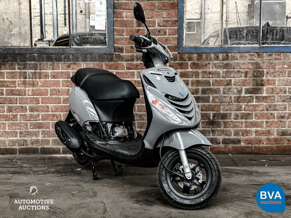 Piaggio Zip 2013 45km/h -NEU-.