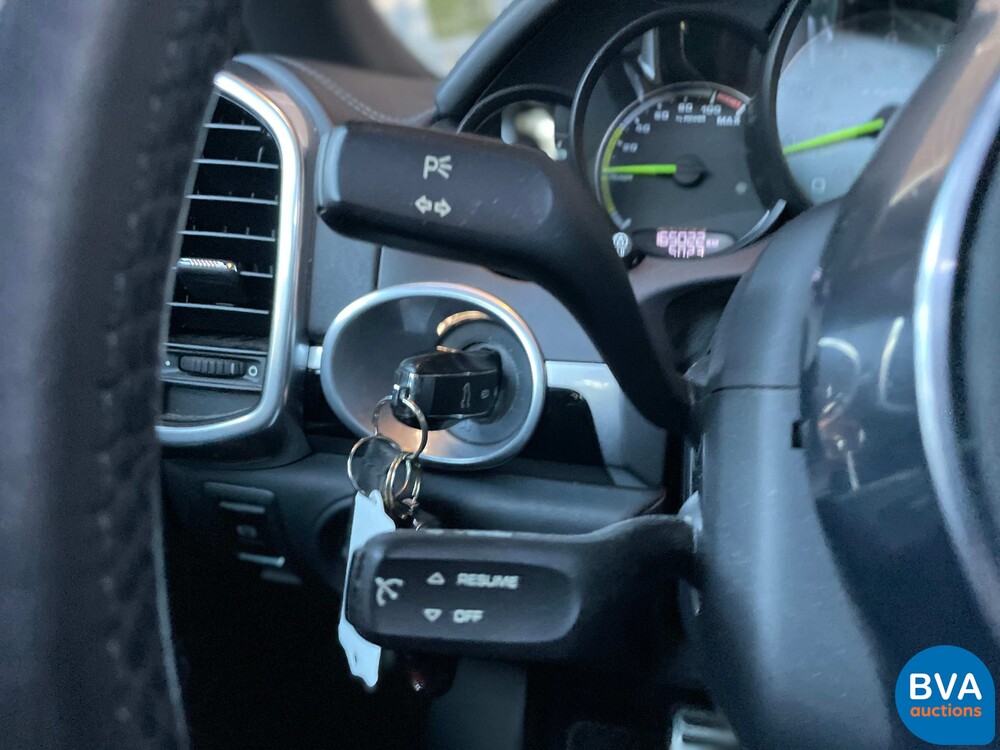 Porsche Cayenne S E-Hybrid 3.0 V6 FACELIFT 416PS 2015 -Org.NL-, 6-ZGG-66.