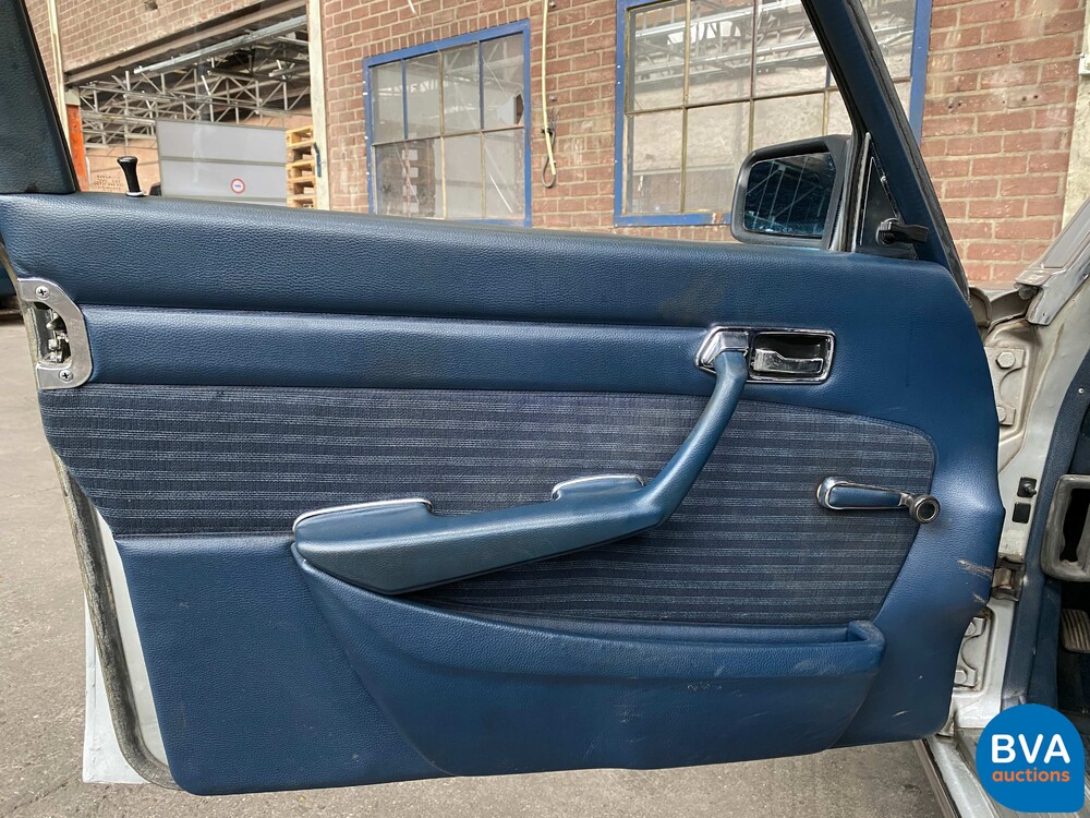 Mercedes-Benz 280S W116 160hp 1974 S-Class, 99-YD-68.