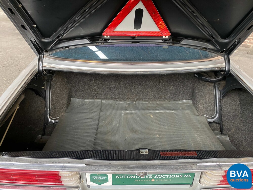 Mercedes-Benz 280S W116 160hp 1974 S-Class, 99-YD-68.