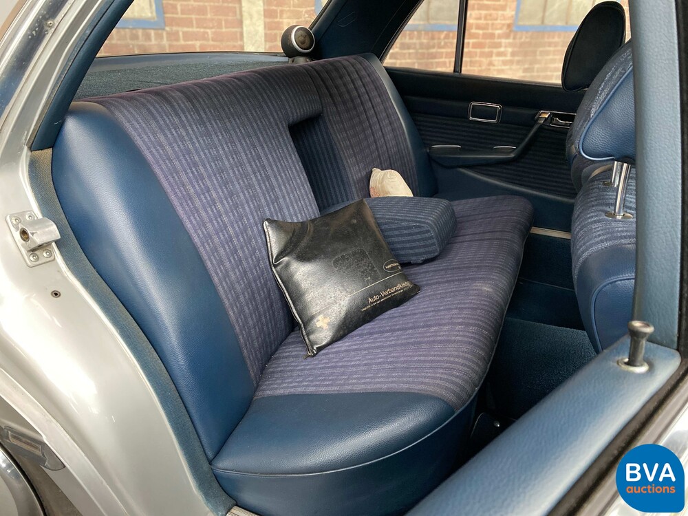 Mercedes-Benz 280S W116 160hp 1974 S-Class, 99-YD-68.