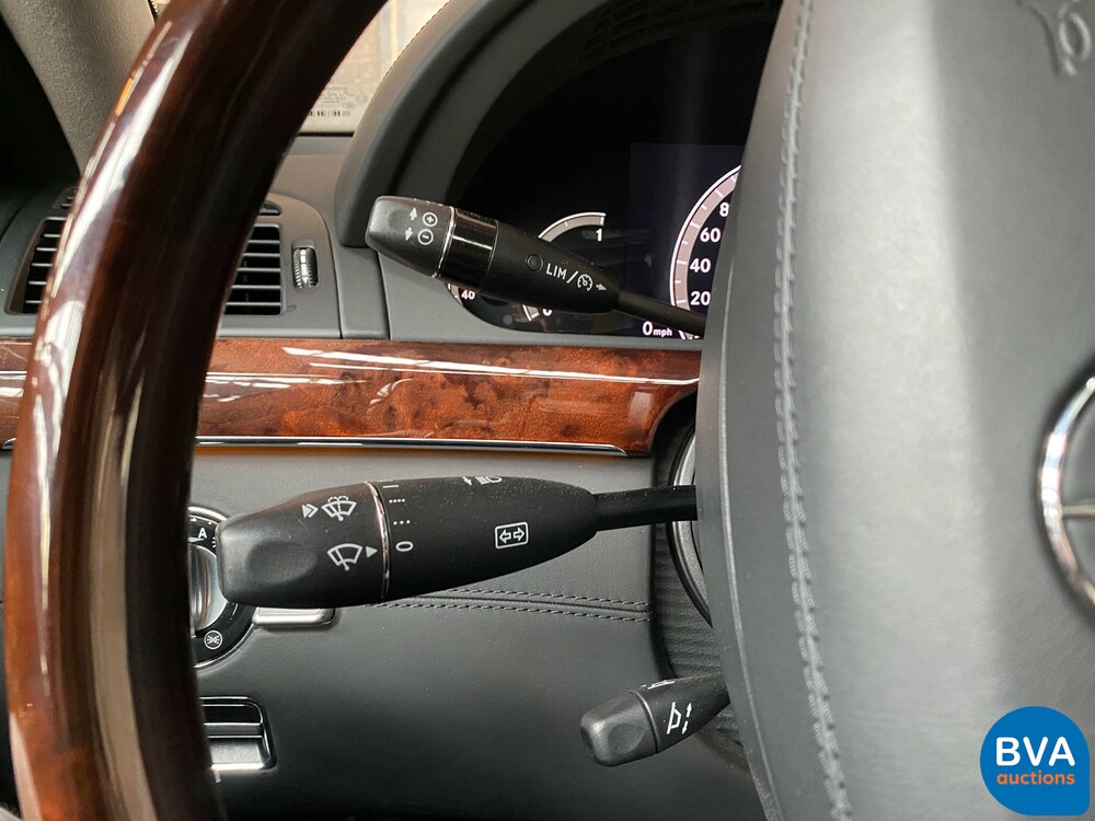 Mercedes Benz S600 Long 5.5 V12 517pk 2006 S-Class -Youngtimer-.