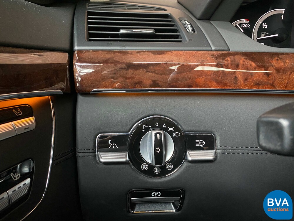 Mercedes Benz S600 Long 5.5 V12 517pk 2006 S-Class -Youngtimer-.