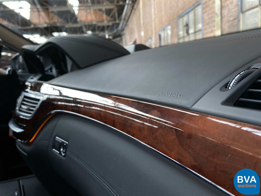 Mercedes Benz S600 Long 5.5 V12 517pk 2006 S-Class -Youngtimer-.