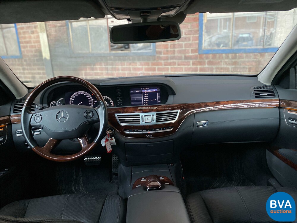 Mercedes Benz S600 Long 5.5 V12 517pk 2006 S-Class -Youngtimer-.