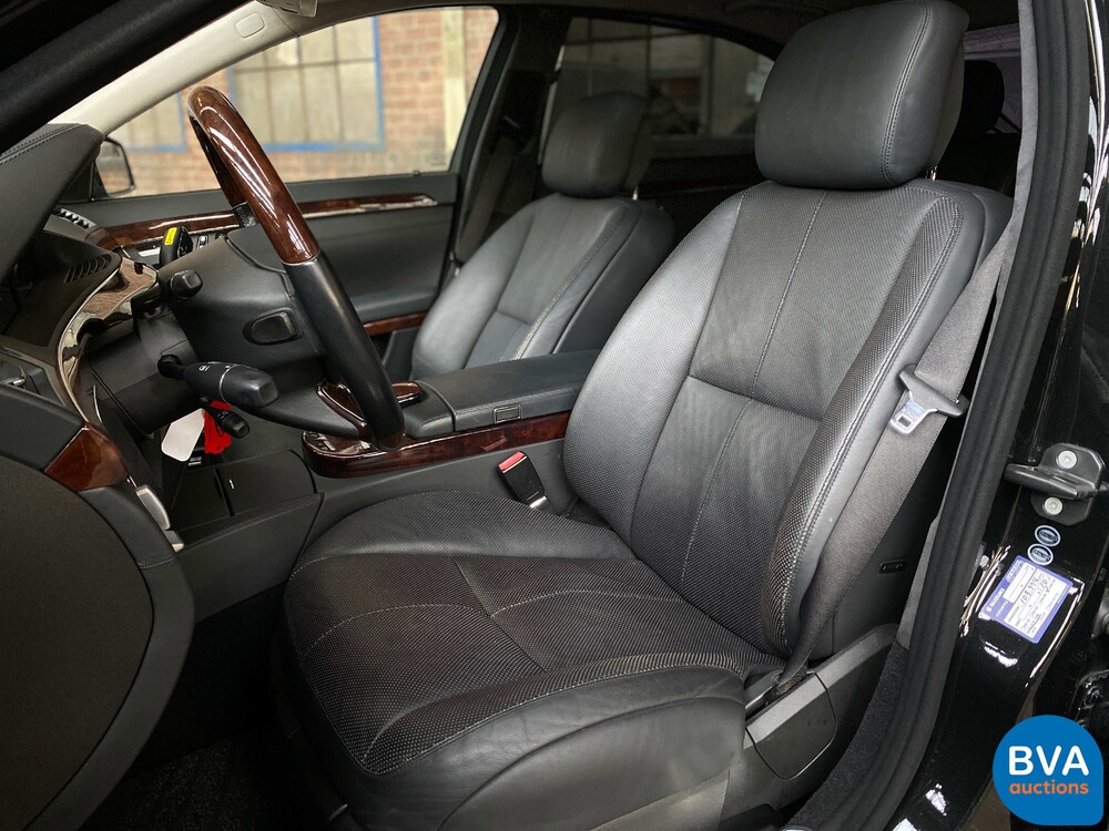 Mercedes Benz S600 Long 5.5 V12 517pk 2006 S-Class -Youngtimer-.