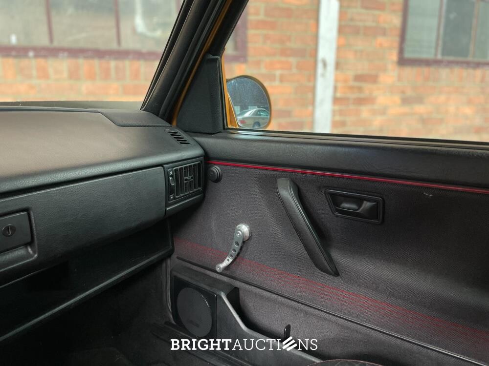 Volkswagen Golf MK2 GTI 2.0 8v 112pk 1987 (Origineel-NL), RX-32-GJ