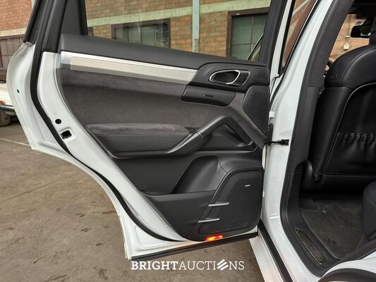 Porsche Cayenne GTS 4.8 V8 420pk 2013