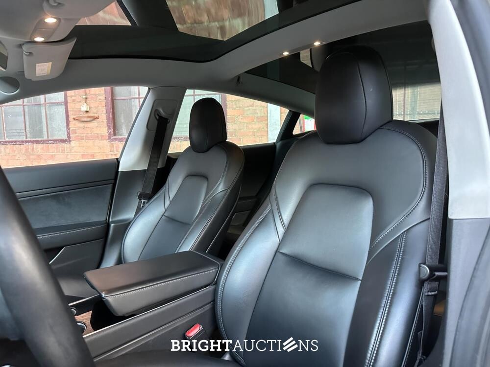 Tesla Model 3 Standard RWD Plus 60 kWh 238pk 2020 (Origineel-NL + 1e eigenaar, K-953-BT