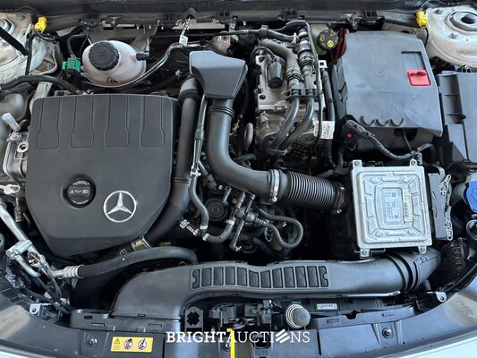 Mercedes-Benz CLA250 e Business Solution AMG Limited 160hp 2022 (Original-NL & 1st Owner) CLA-Class Shooting Brake, P-576-HG