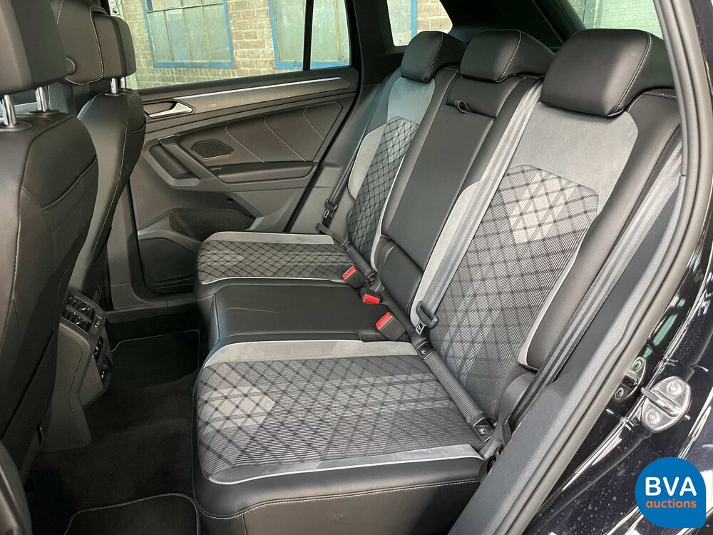 Volkswagen Tiguan 1.5 TSI R-Line 2021 -Org. NL- Garantie, N-982-RJ