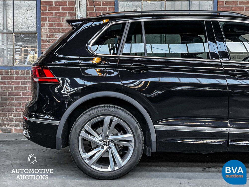 Volkswagen Tiguan 1.5 TSI R-Line 2021 -Org. NL- Garantie, N-982-RJ
