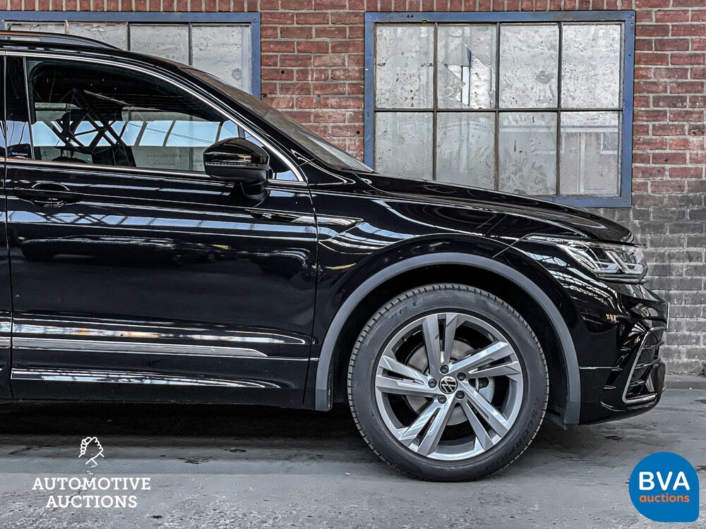 Volkswagen Tiguan 1.5 TSI R-Line 2021 -Org. NL- Garantie, N-982-RJ