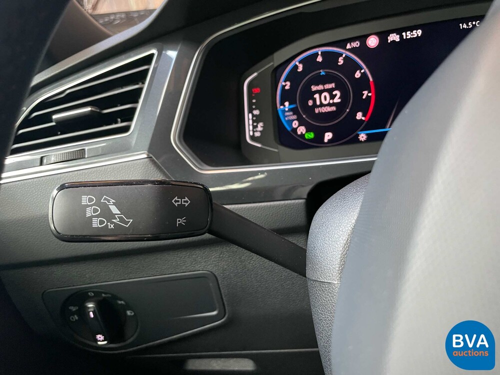 Volkswagen Tiguan 1.5 TSI R-Line 2021 -Org. NL- Garantie, N-982-RJ